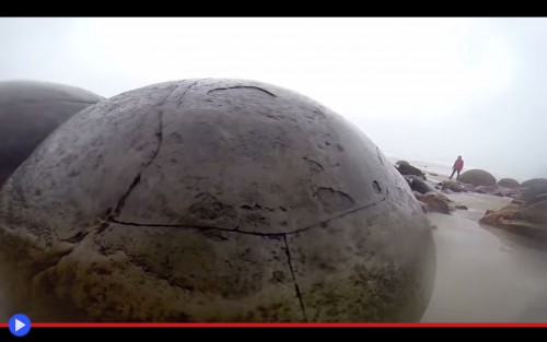 Moeraki Boulder