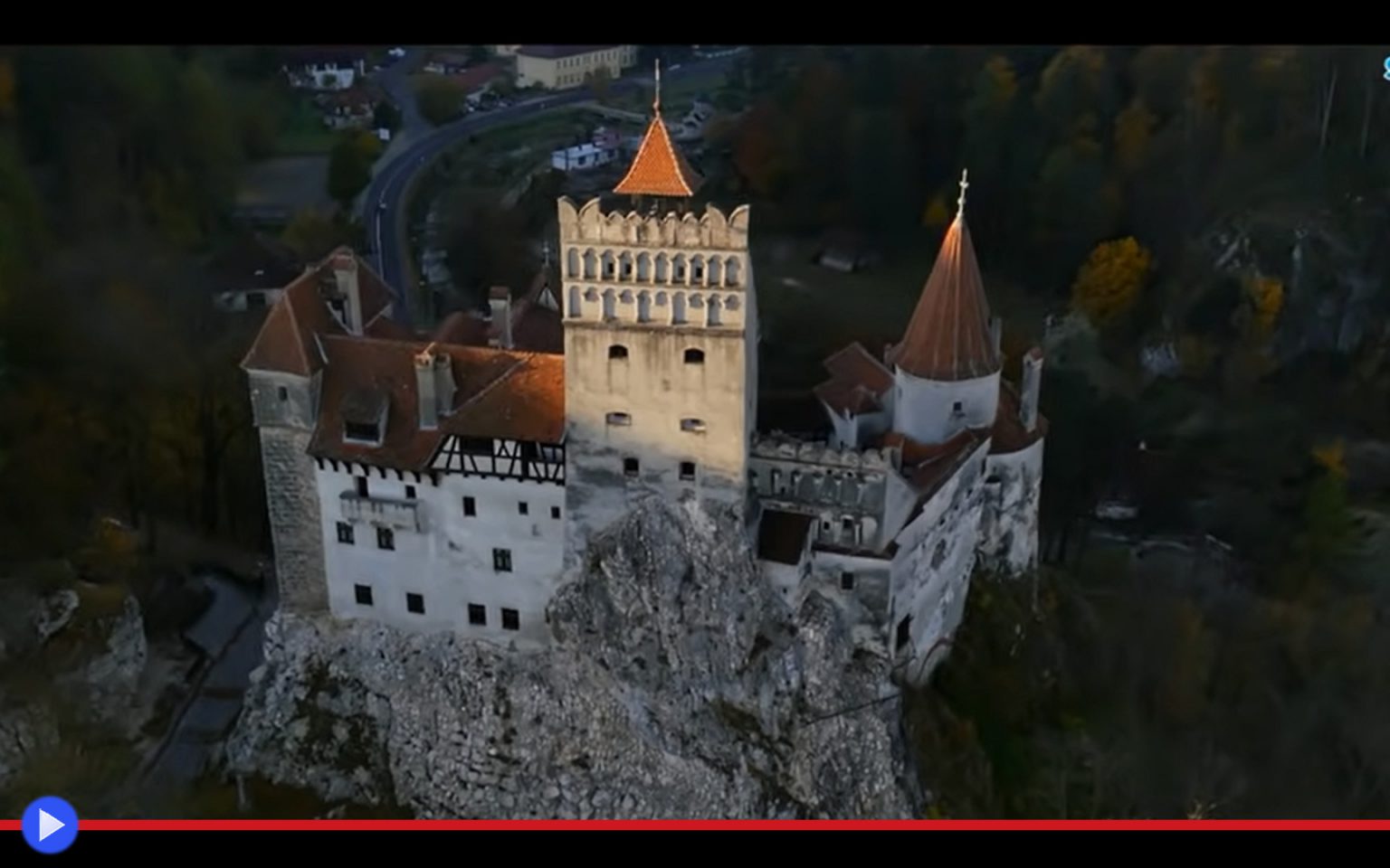 Il castello in cui venne imprigionato Dracula, posto di confine tra l’ignoto e il moderno Il Il castello in cui venne imprigionato Dracula, posto di confine tra l’ignoto e il moderno Il