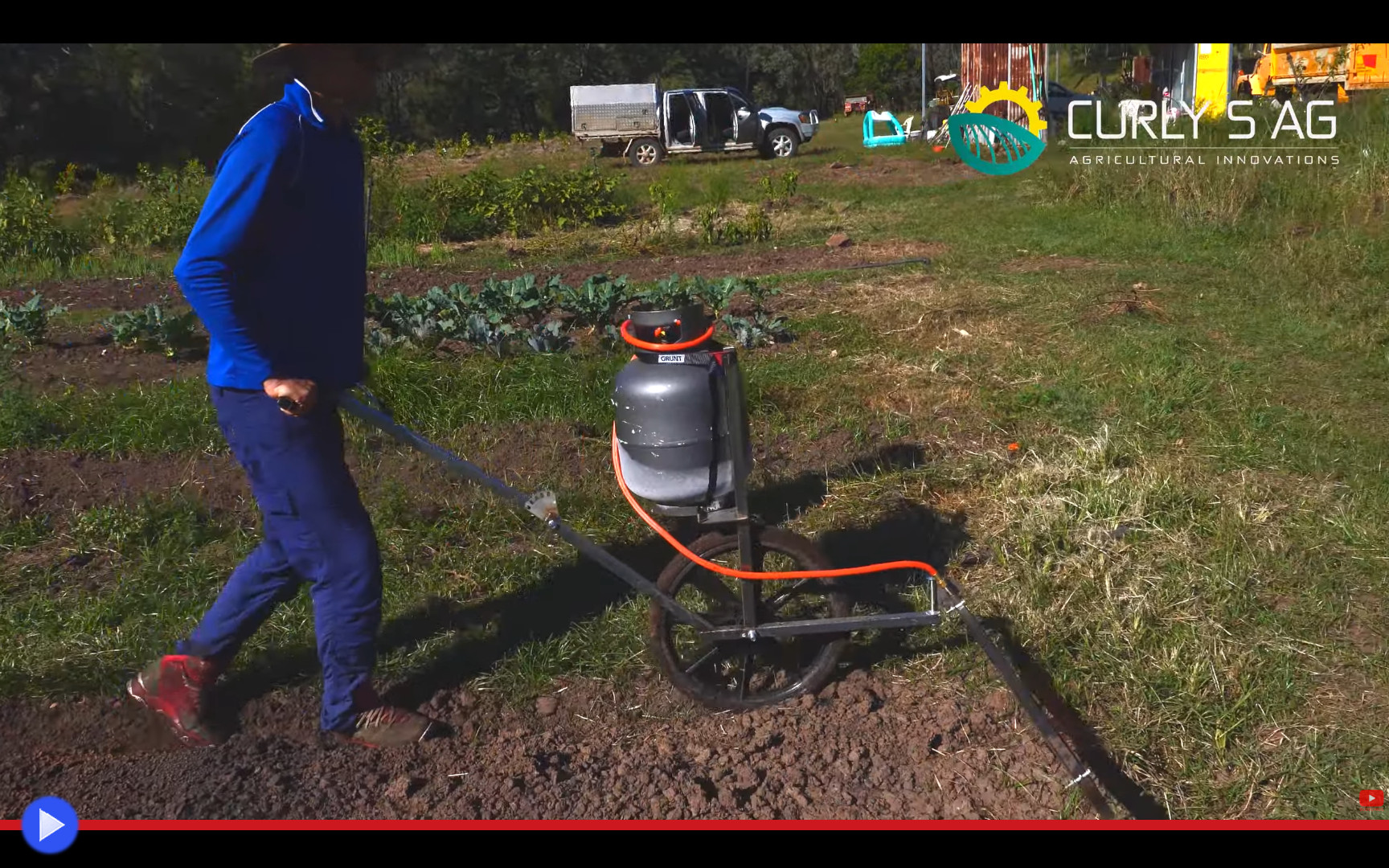 La delicata prassi agricola dei trattori armati di lanciafiamme - Il ...
